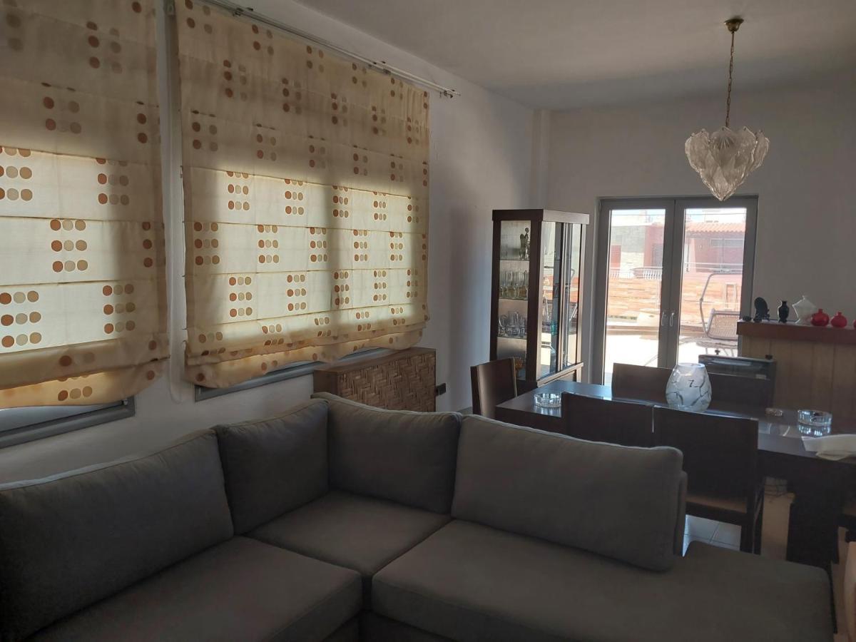 Passatempo Casa - 3 Bedroom Apartment Close To The Swimming Pool Gerani  Extérieur photo